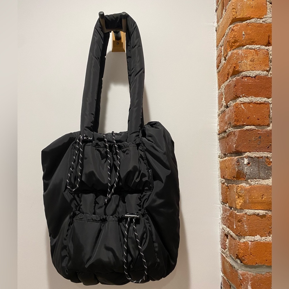 Dagne Dover Puff Drawstring Tote